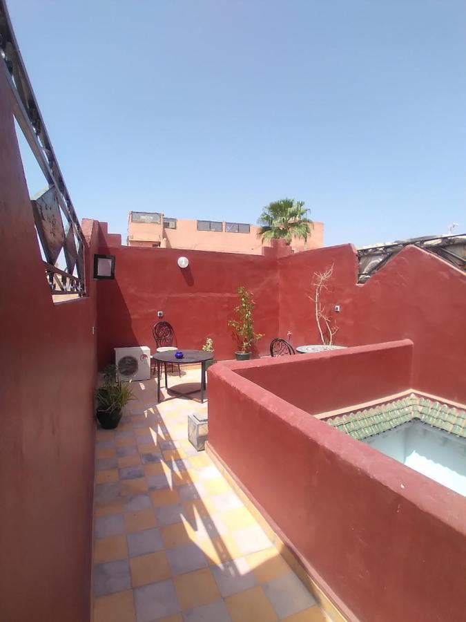 Riad 9 Derb El Bousnne มาร์ราเกช ภายนอก รูปภาพ