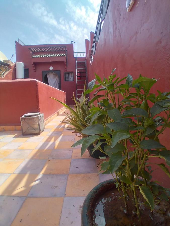 Riad 9 Derb El Bousnne มาร์ราเกช ภายนอก รูปภาพ