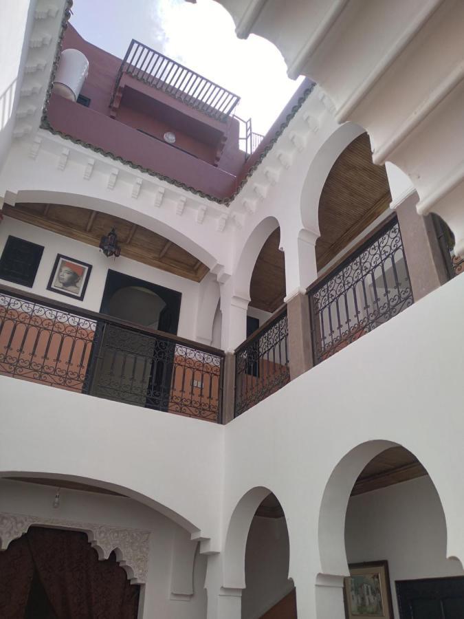 Riad 9 Derb El Bousnne มาร์ราเกช ภายนอก รูปภาพ